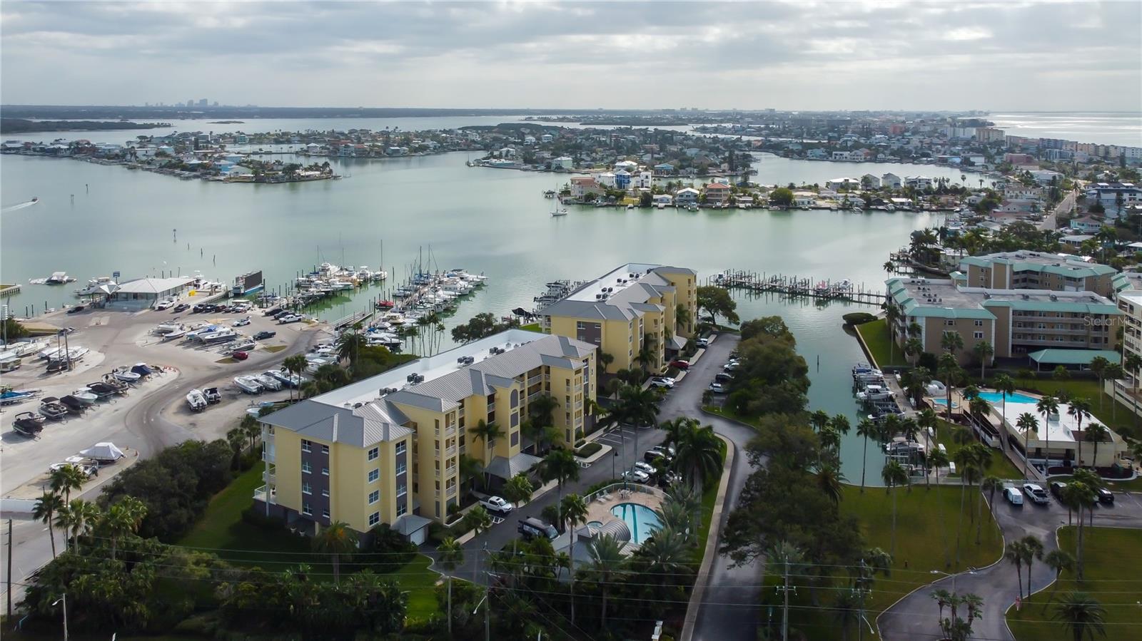 Image 38 of 41 For 425 150th Avenue 2504