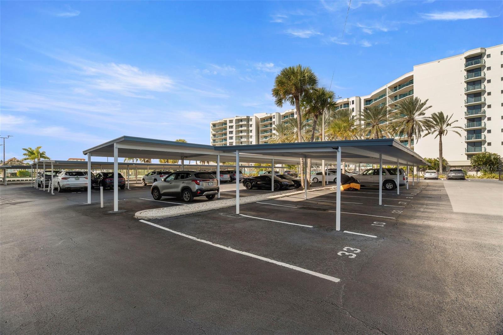 Image 9 of 44 For 660 Island Way 902