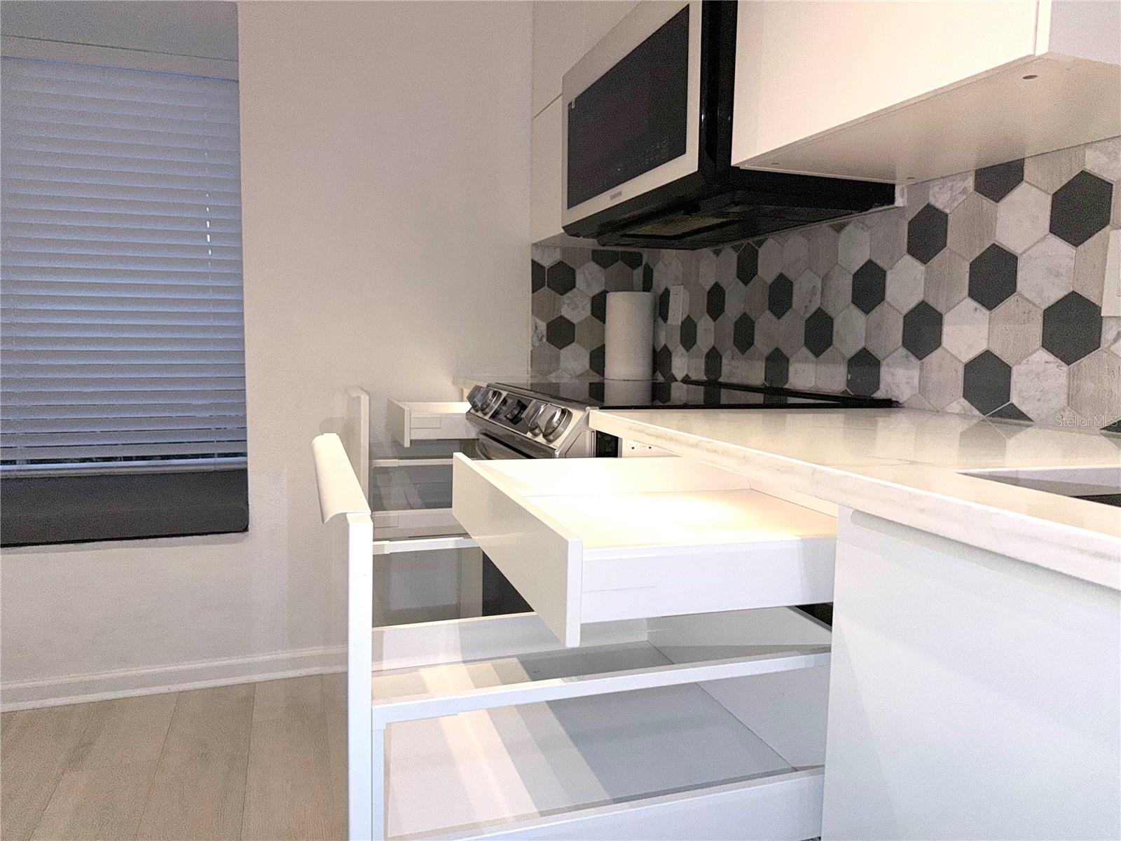 Image 7 of 30 For 3707 Pine Cone Circle