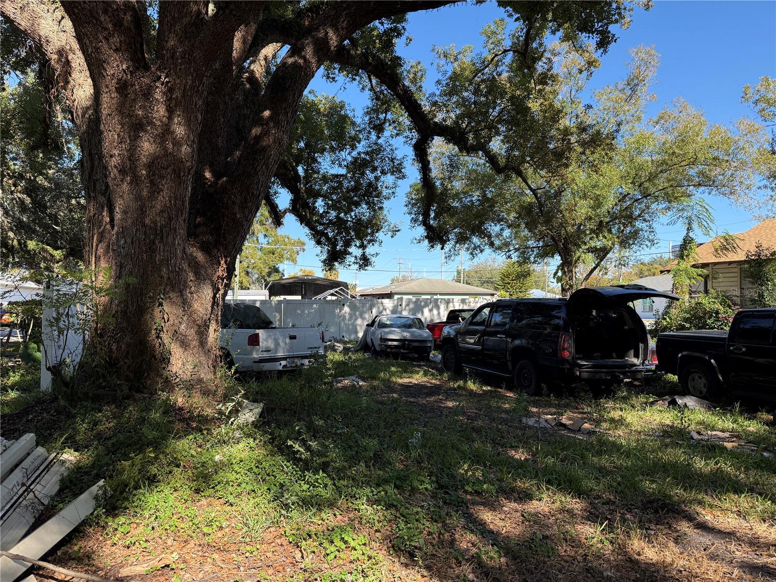 Image 4 of 5 For 3417 E 11th Ave