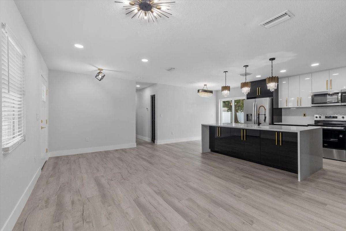 Image 16 of 47 For 3909 Oklahoma Avenue