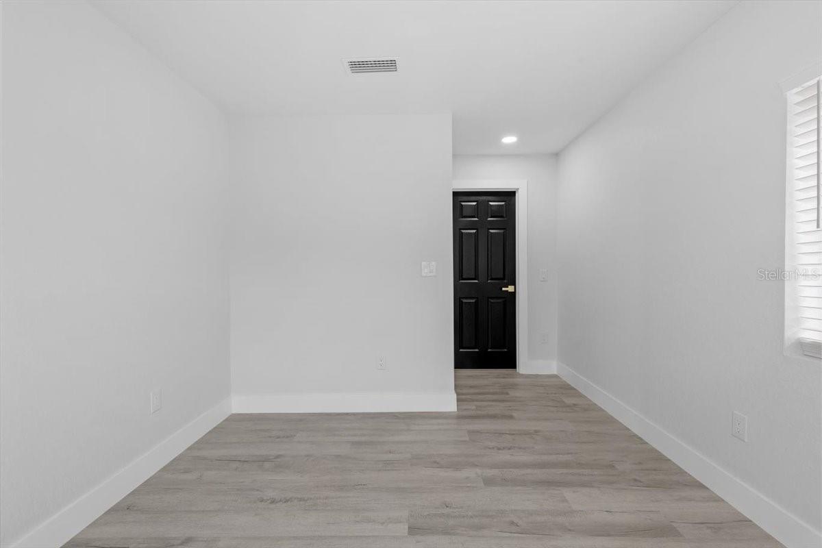 Image 35 of 47 For 3909 Oklahoma Avenue