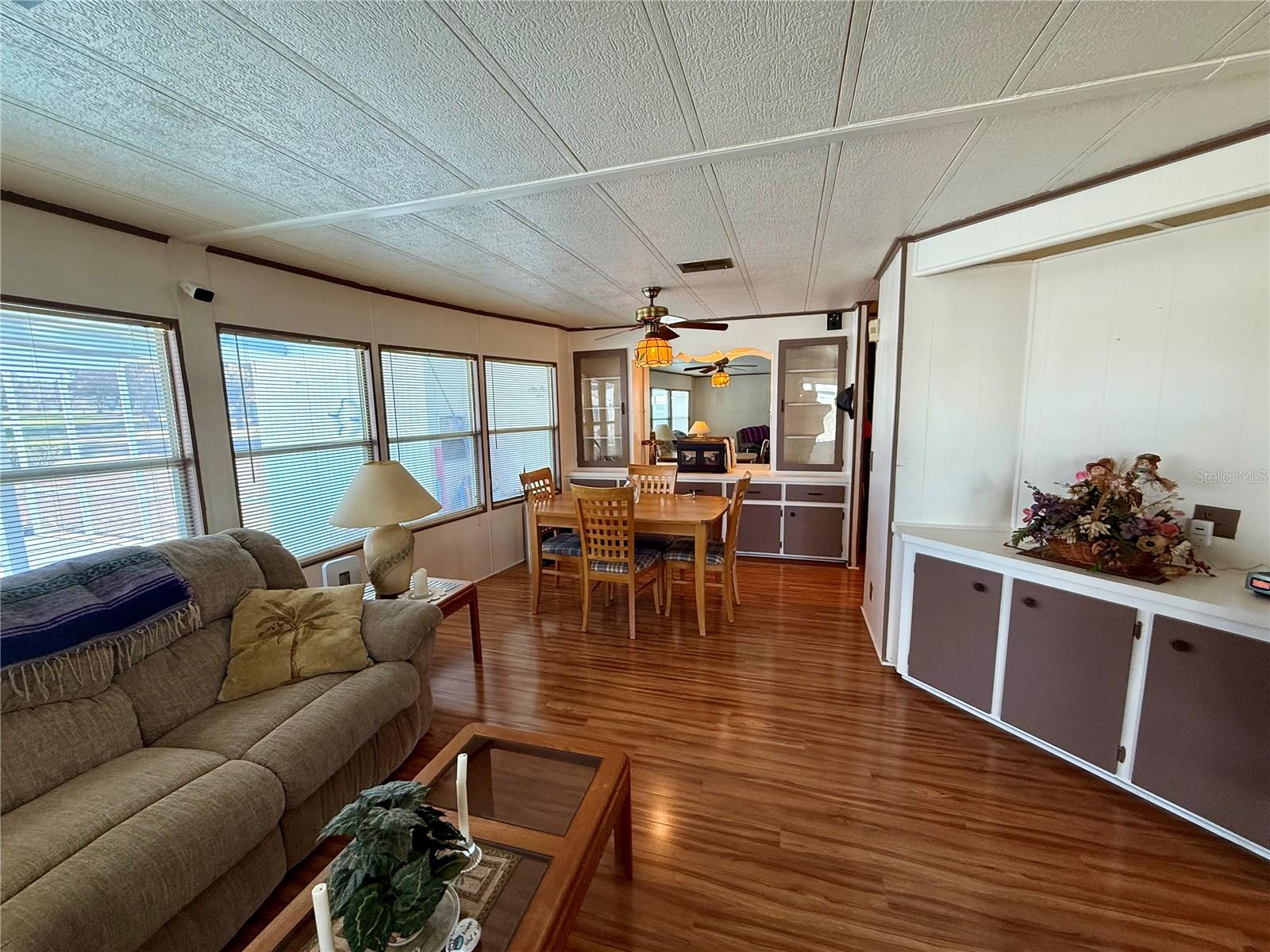 Image 23 of 37 For 8164 Highpoint Boulevard