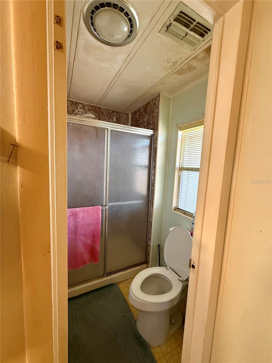 Image 34 of 37 For 8164 Highpoint Boulevard