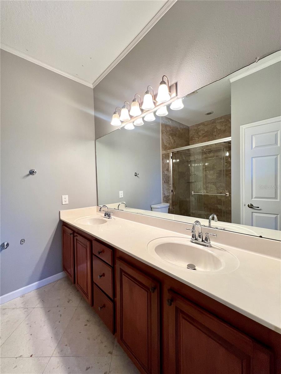 Image 25 of 33 For 809 Harbor Oak Lane