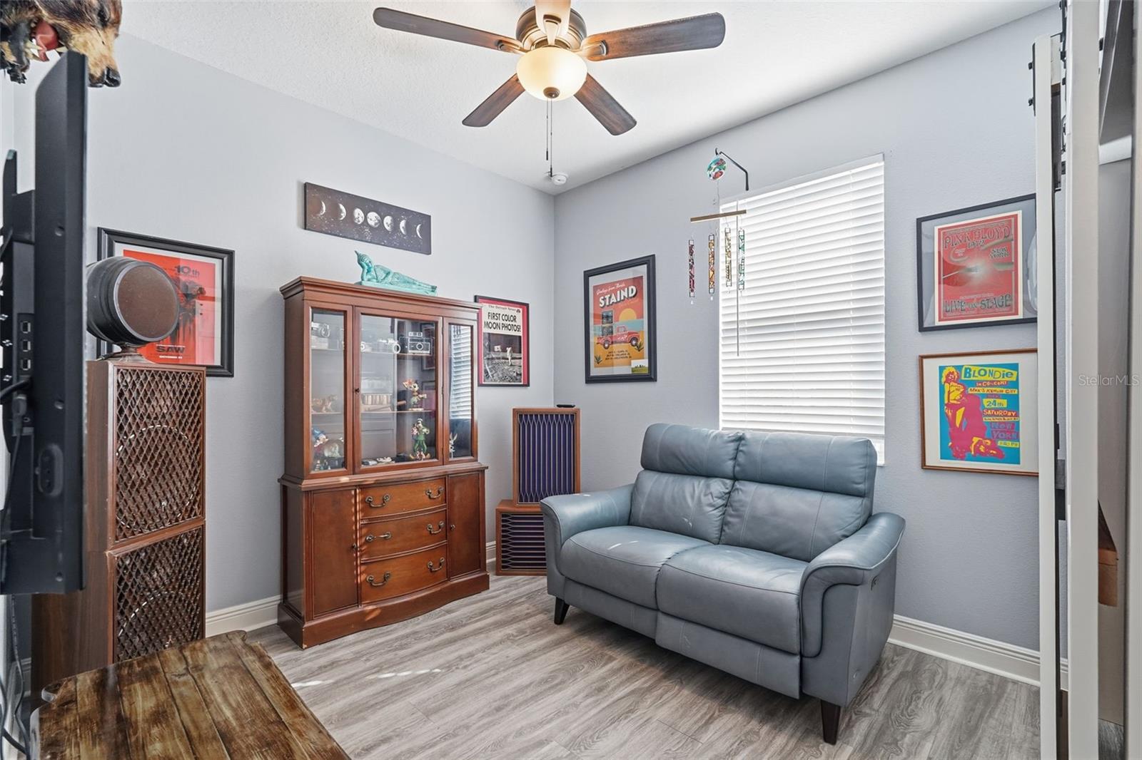 Image 19 of 45 For 2201 Gladiolus Ln Lane