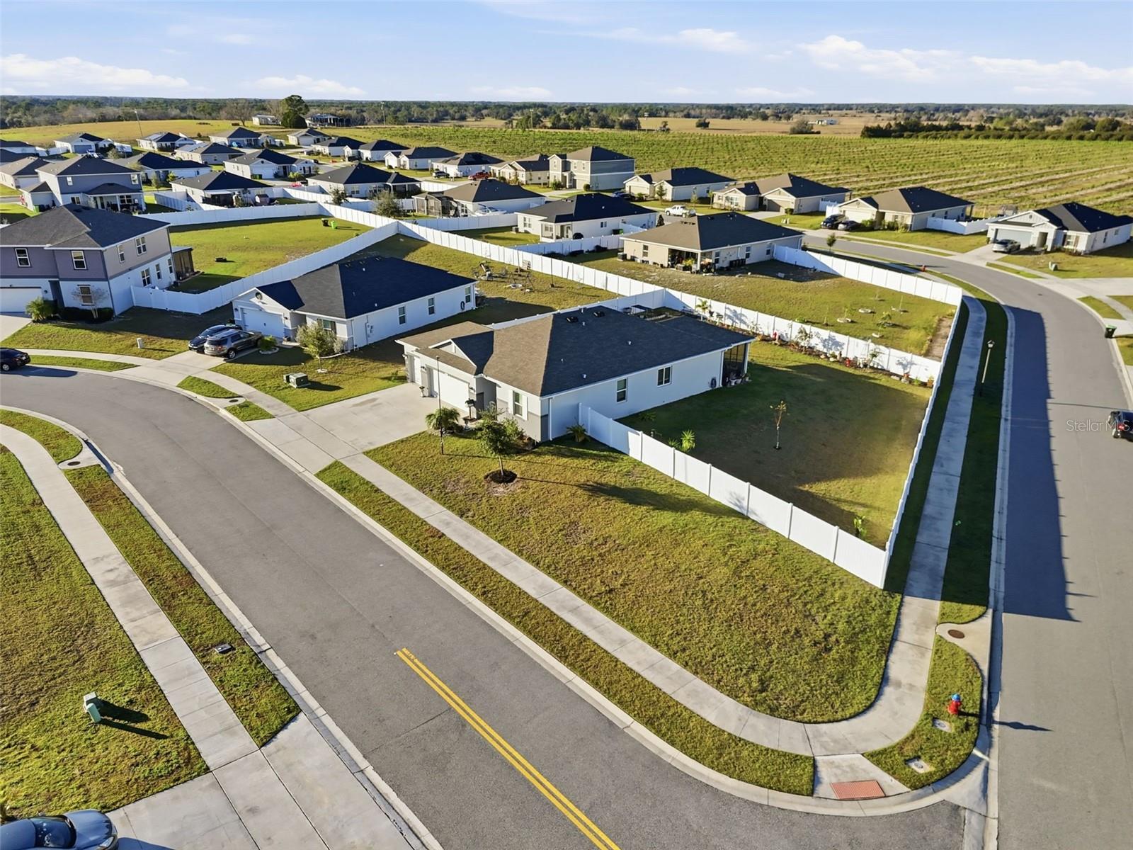 Image 2 of 45 For 2201 Gladiolus Ln Lane