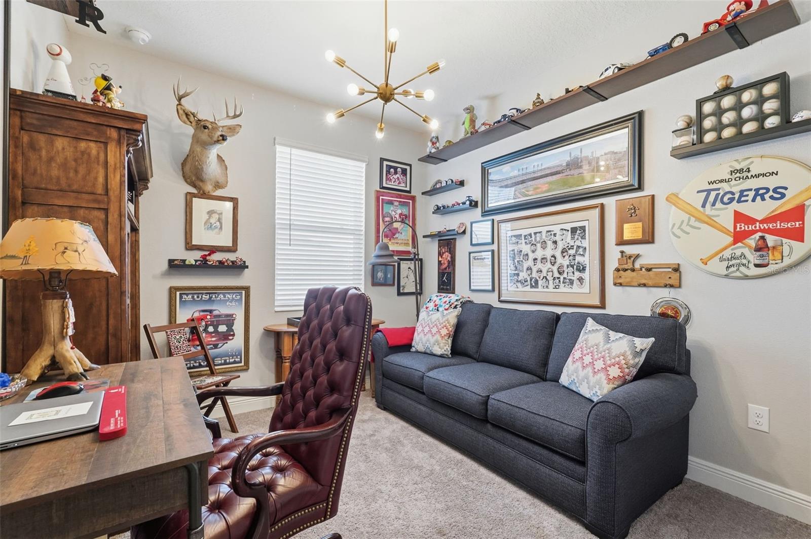 Image 21 of 45 For 2201 Gladiolus Ln Lane