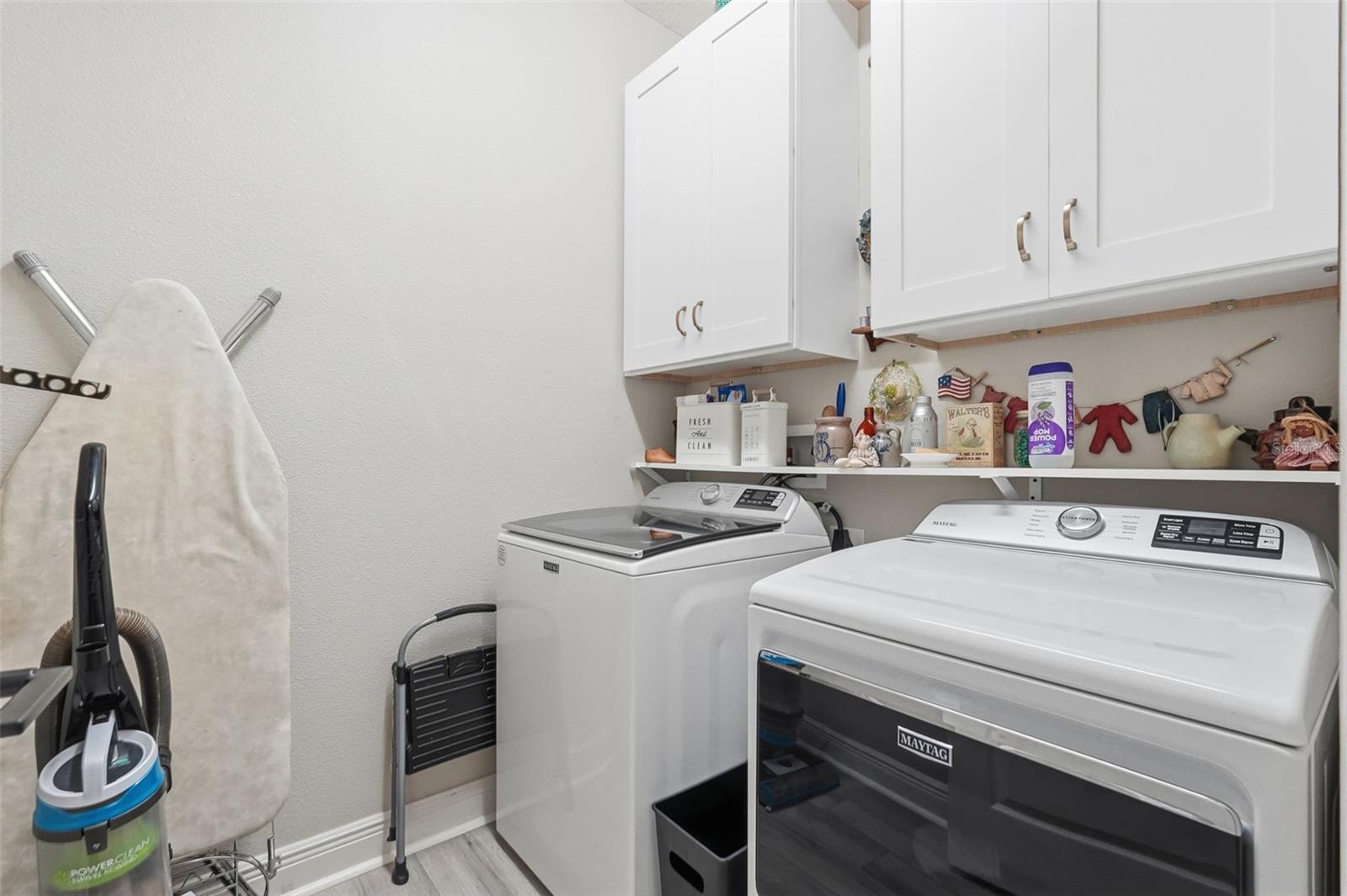 Image 32 of 45 For 2201 Gladiolus Ln Lane