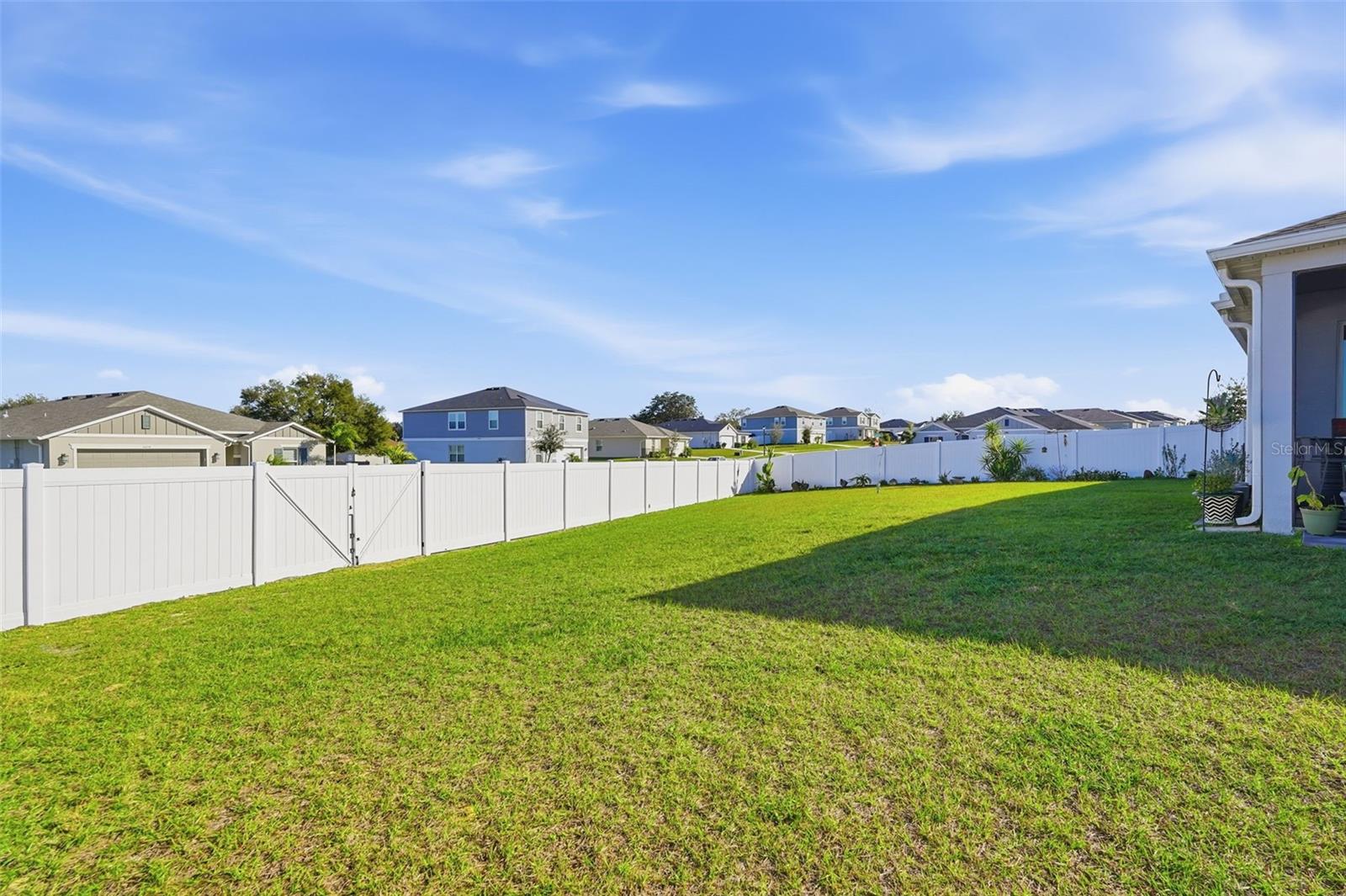 Image 40 of 45 For 2201 Gladiolus Ln Lane