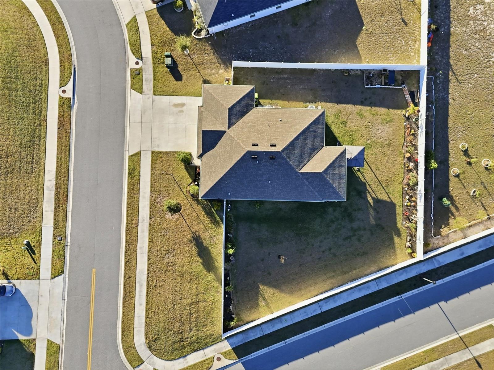 Image 44 of 45 For 2201 Gladiolus Ln Lane