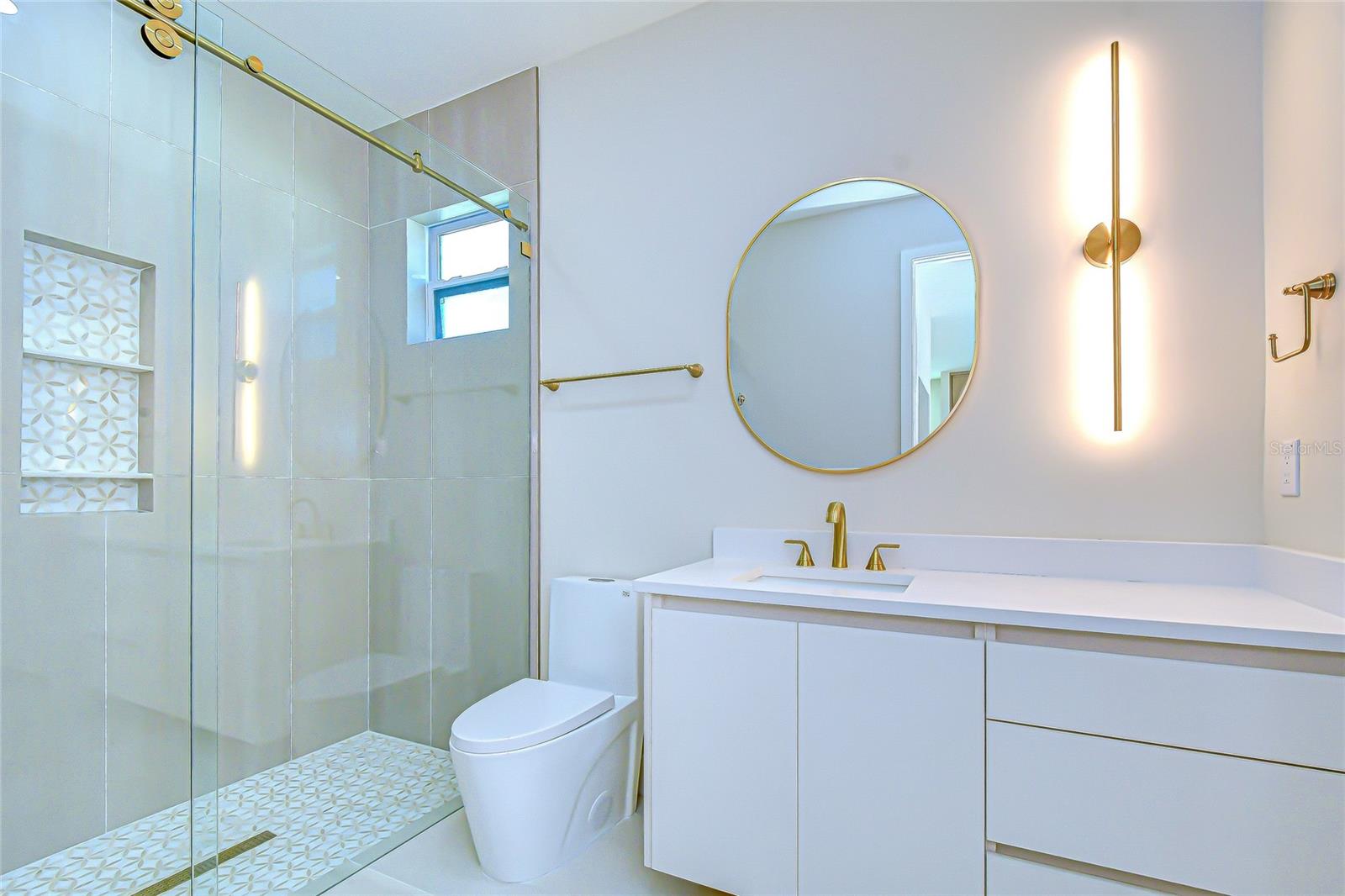 Image 36 of 85 For 1808 Erna Drive