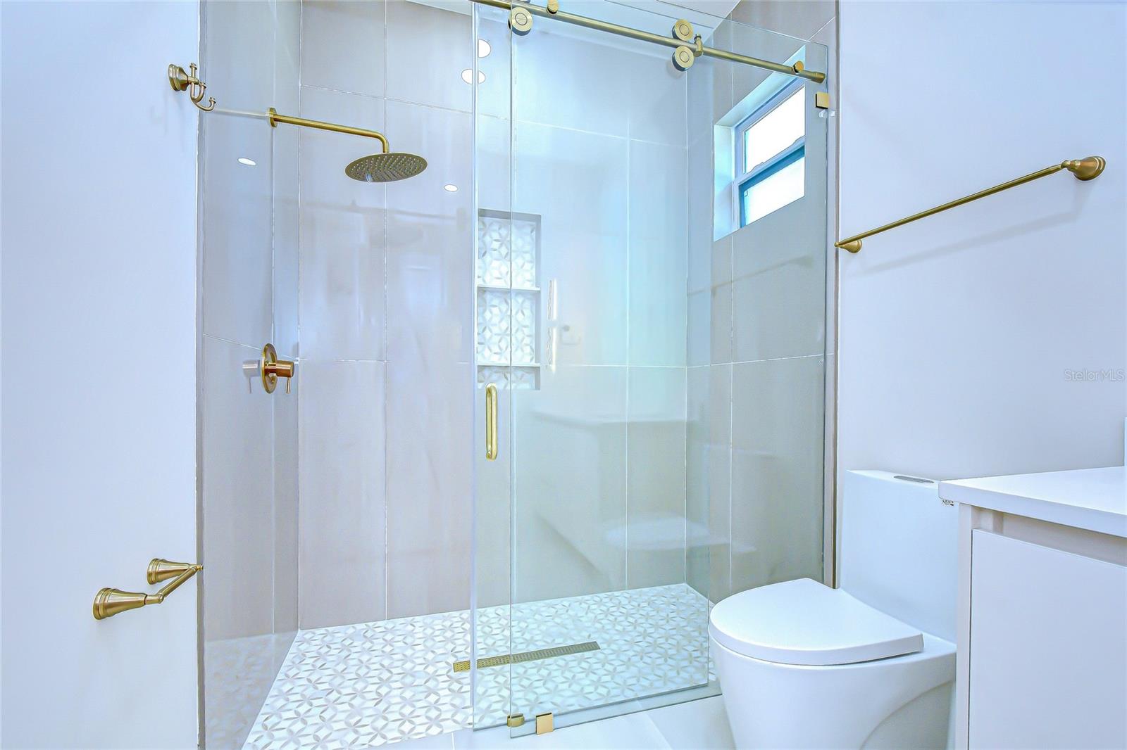 Image 37 of 85 For 1808 Erna Drive