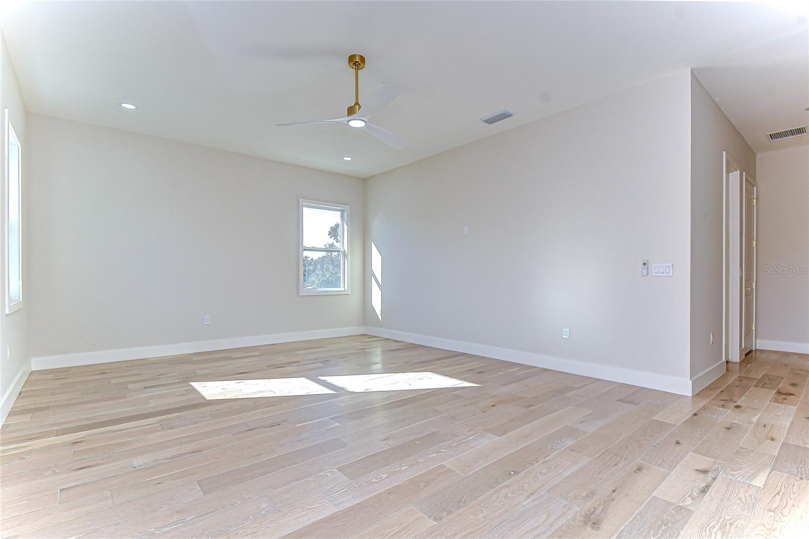 Image 40 of 85 For 1808 Erna Drive