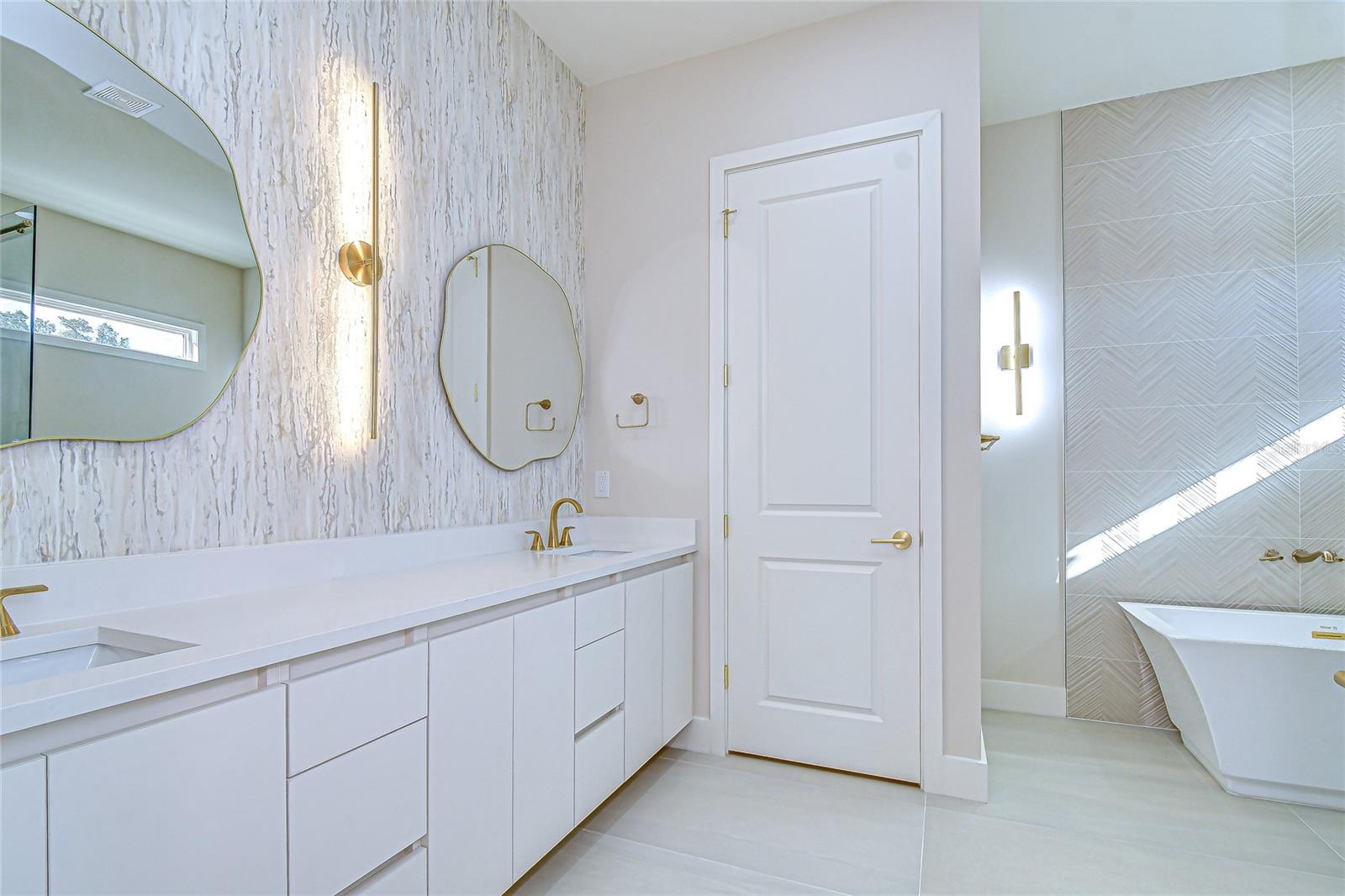 Image 42 of 85 For 1808 Erna Drive