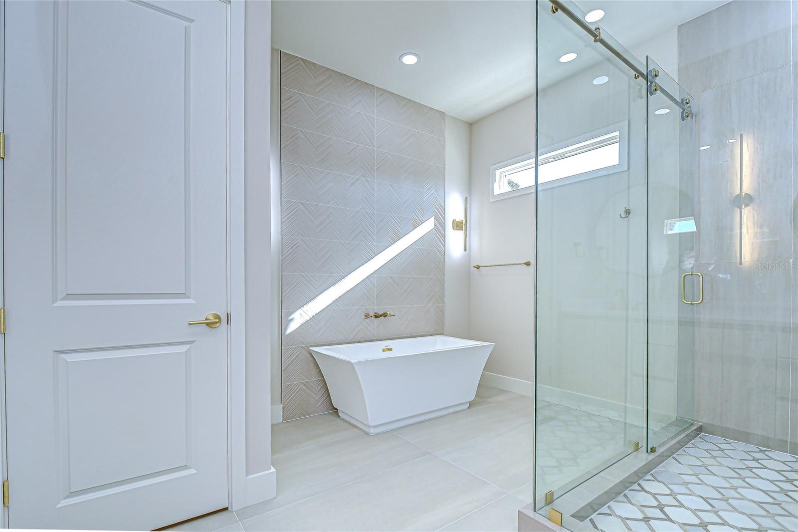 Image 46 of 85 For 1808 Erna Drive