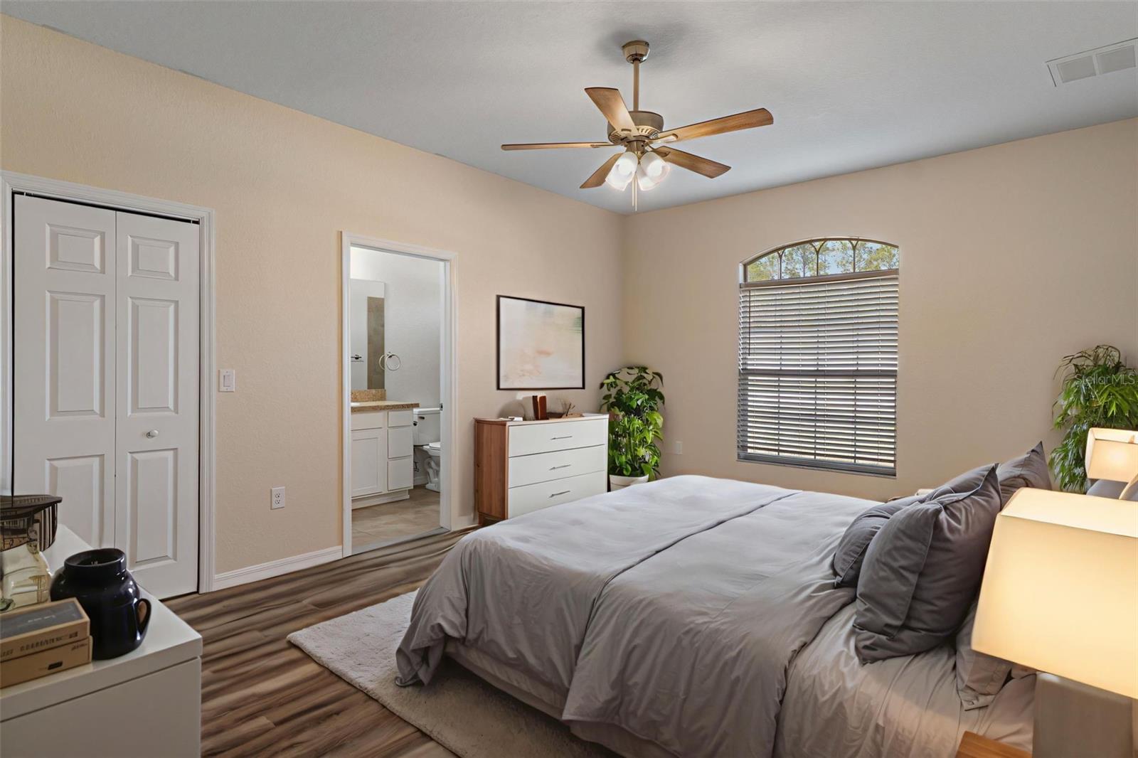 Image 13 of 36 For 13124 Snowy Plover Avenue