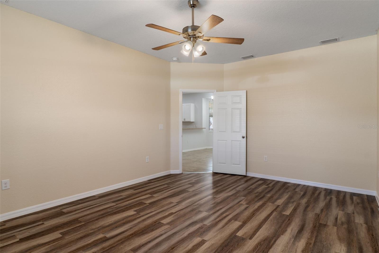 Image 16 of 36 For 13124 Snowy Plover Avenue