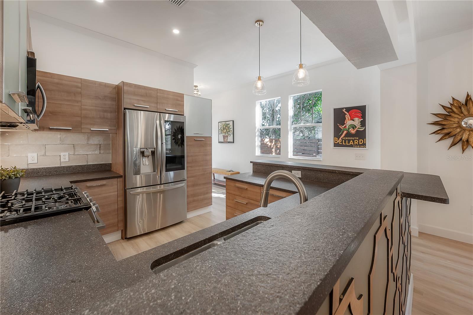 Image 19 of 78 For 319 South Avenue