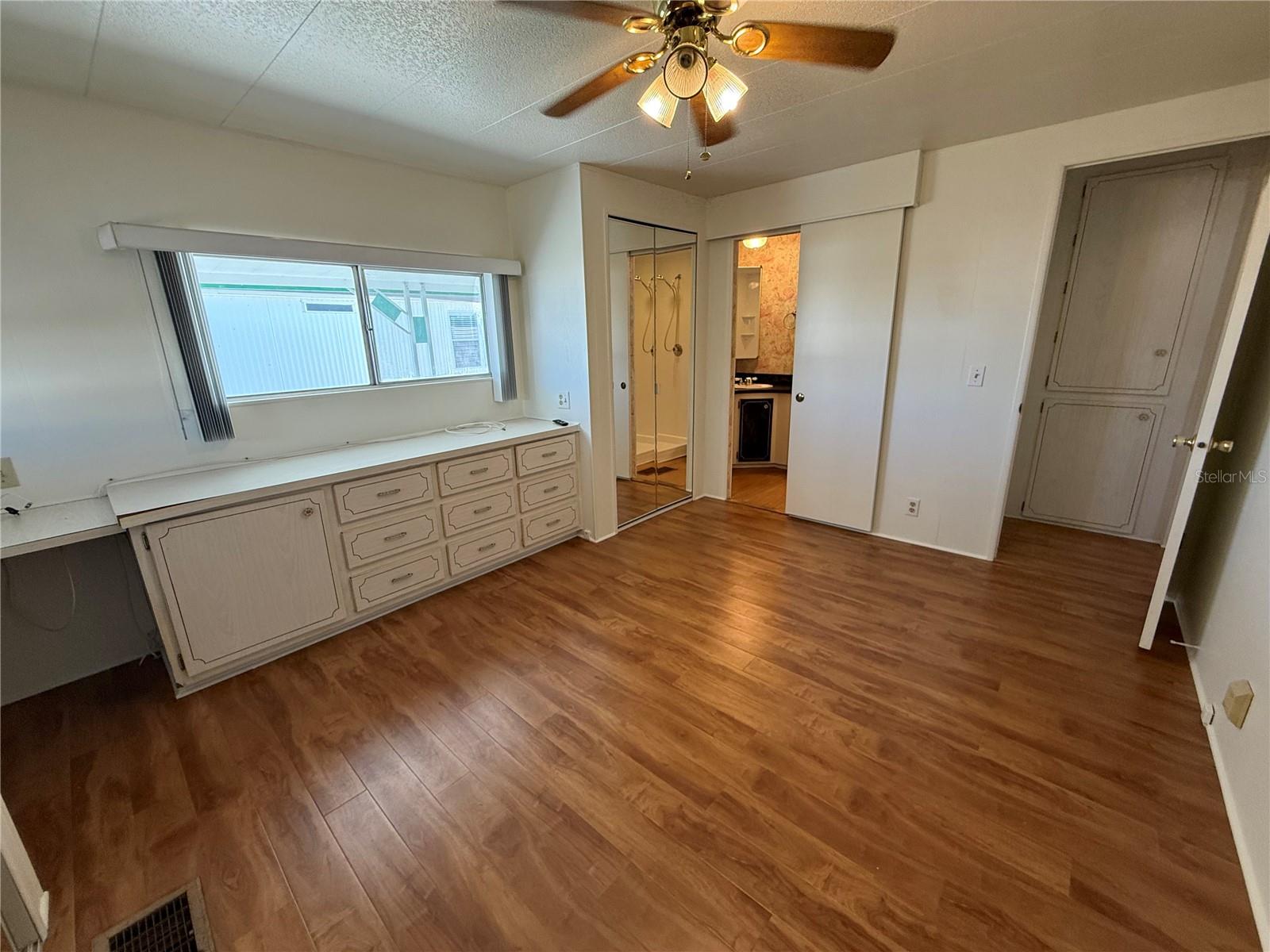 Image 20 of 38 For 3846 Bywater Drive