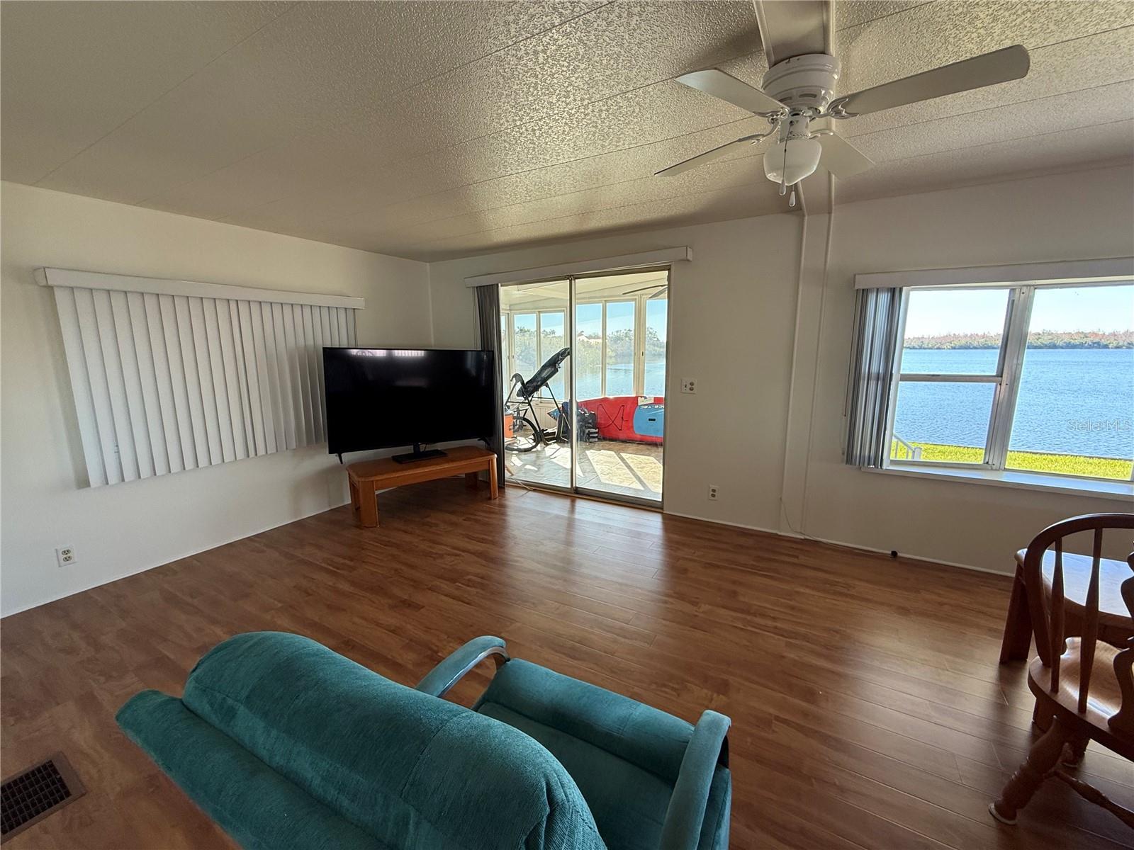 Image 9 of 38 For 3846 Bywater Drive