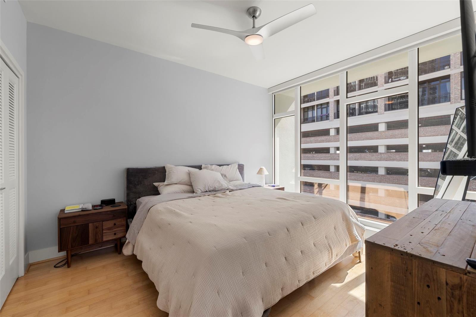 Image 14 of 52 For 145 2nd Avenue S 613