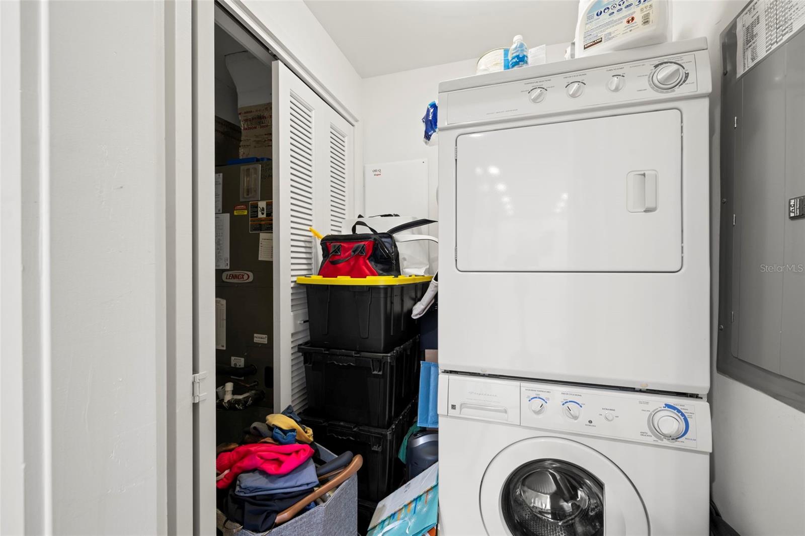 Image 23 of 52 For 145 2nd Avenue S 613