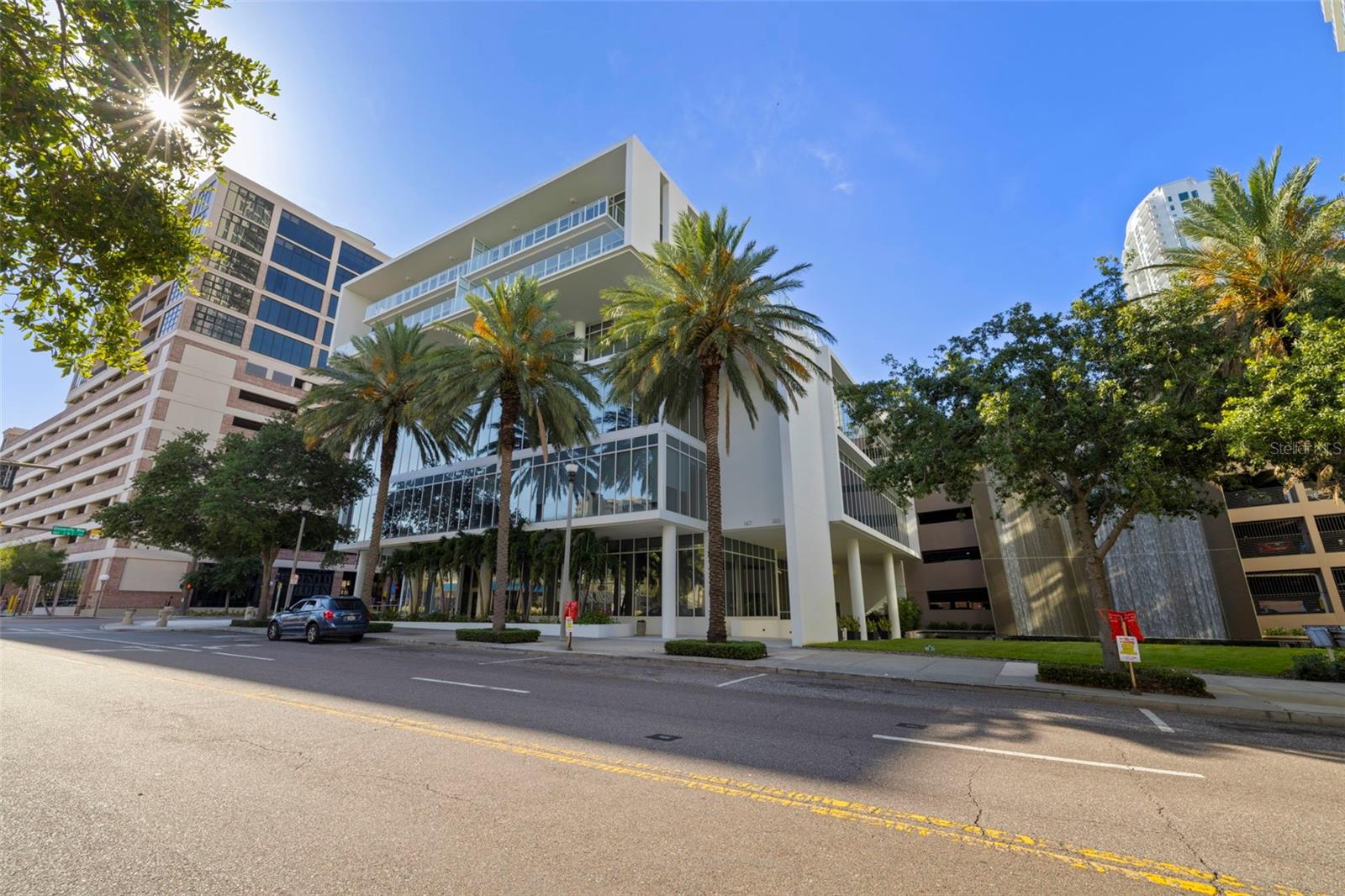 Image 24 of 52 For 145 2nd Avenue S 613