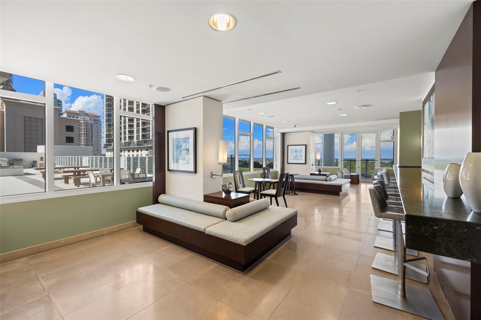 Image 38 of 52 For 145 2nd Avenue S 613