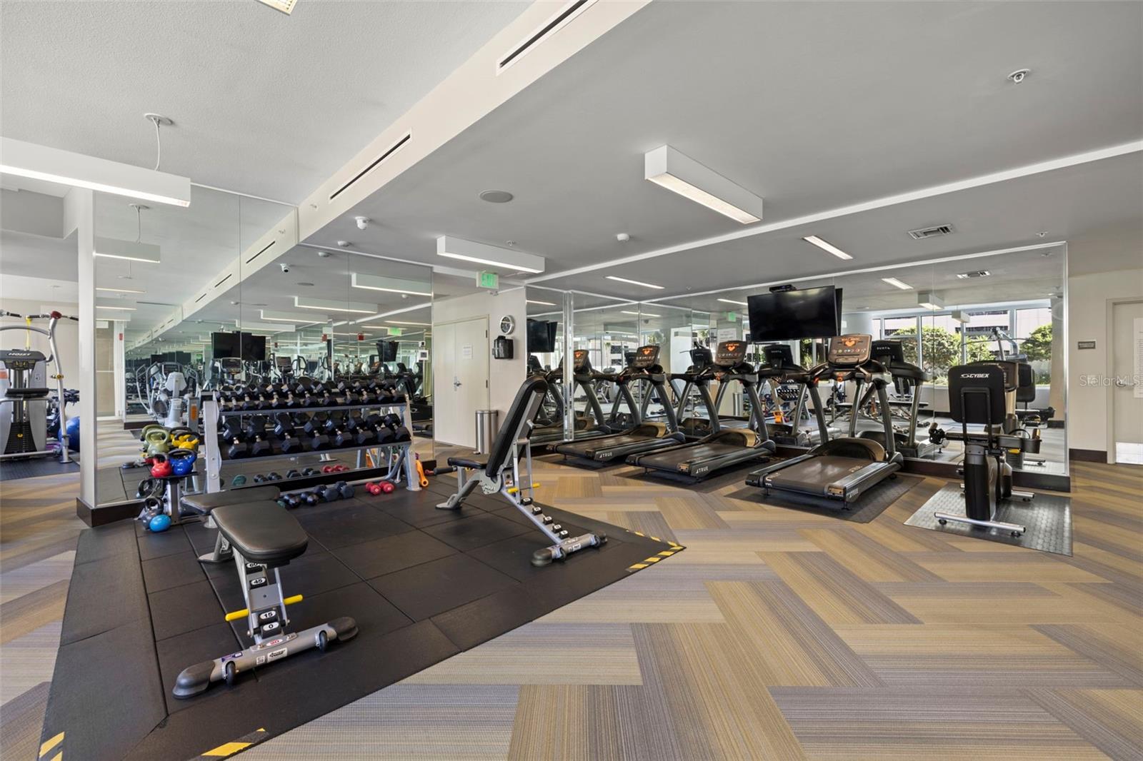 Image 44 of 52 For 145 2nd Avenue S 613