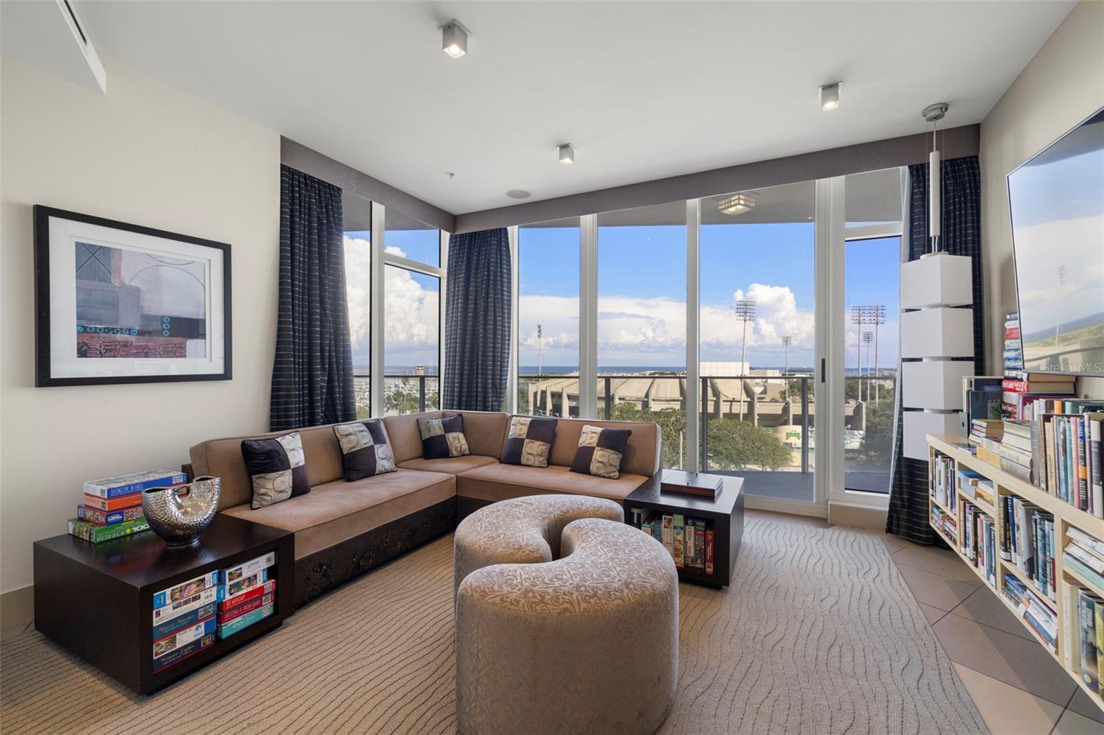 Image 45 of 52 For 145 2nd Avenue S 613