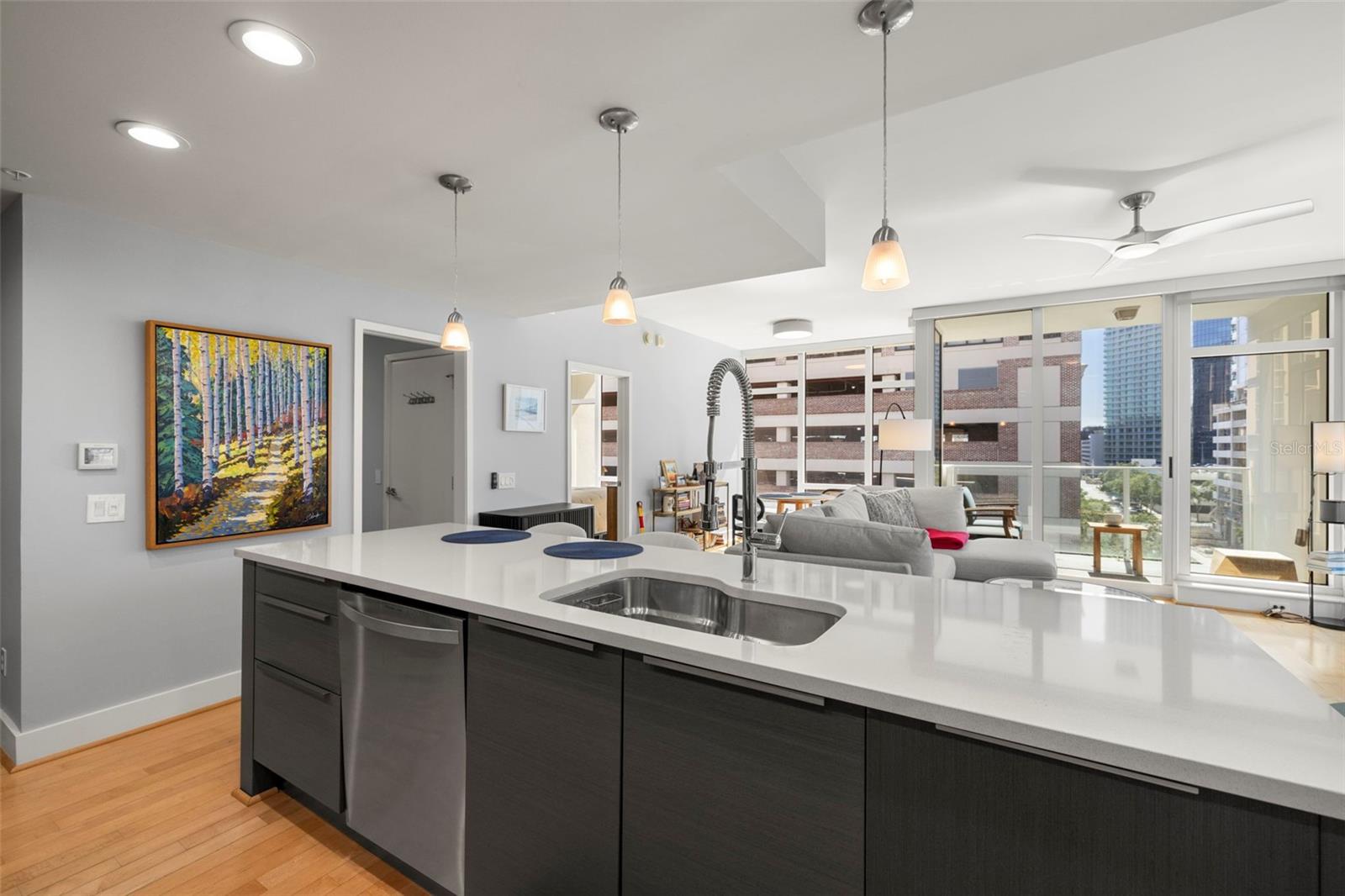 Image 6 of 52 For 145 2nd Avenue S 613