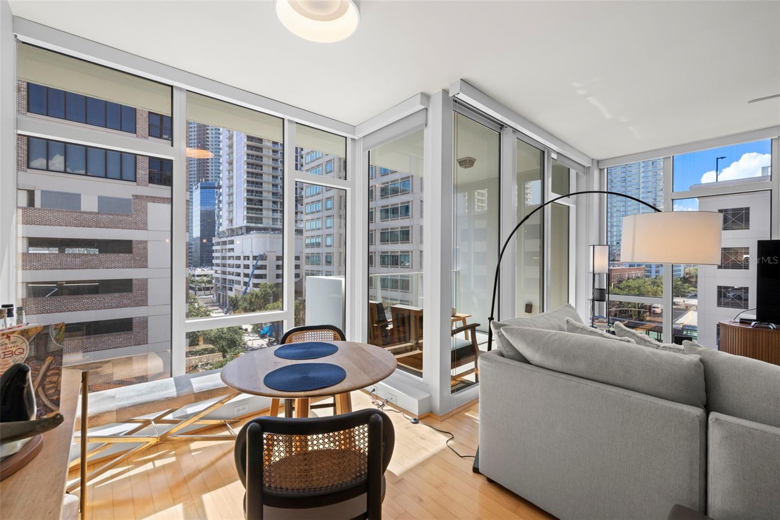 Image 9 of 52 For 145 2nd Avenue S 613