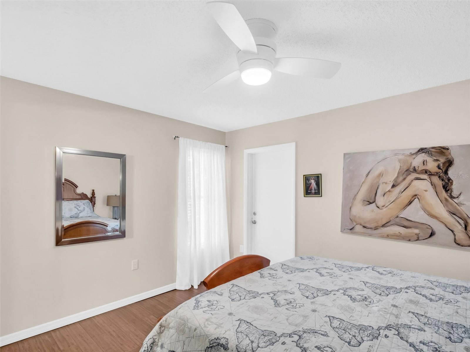 Image 18 of 56 For 2504 Oak Circle