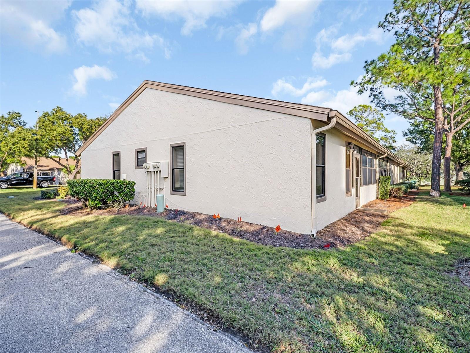 Image 28 of 56 For 2504 Oak Circle