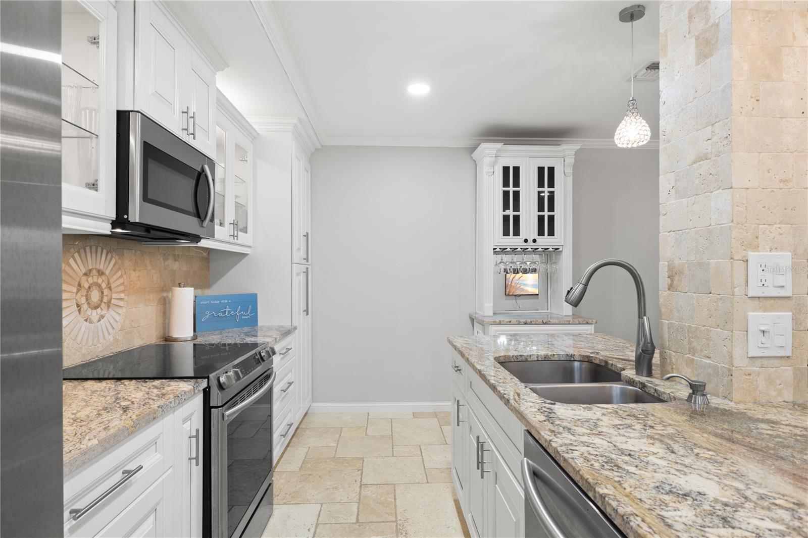 Image 22 of 36 For 36750 Us Highway 19 N 6-111-2043