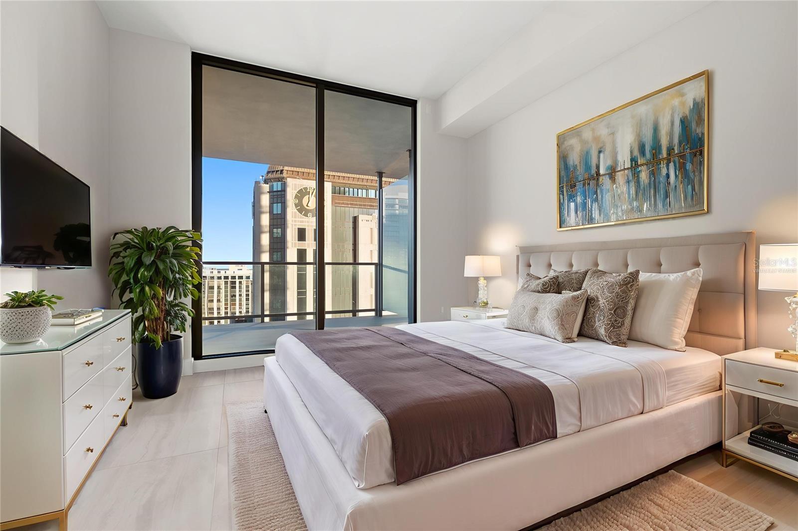 Image 18 of 84 For 275 1st Avenue S 2803