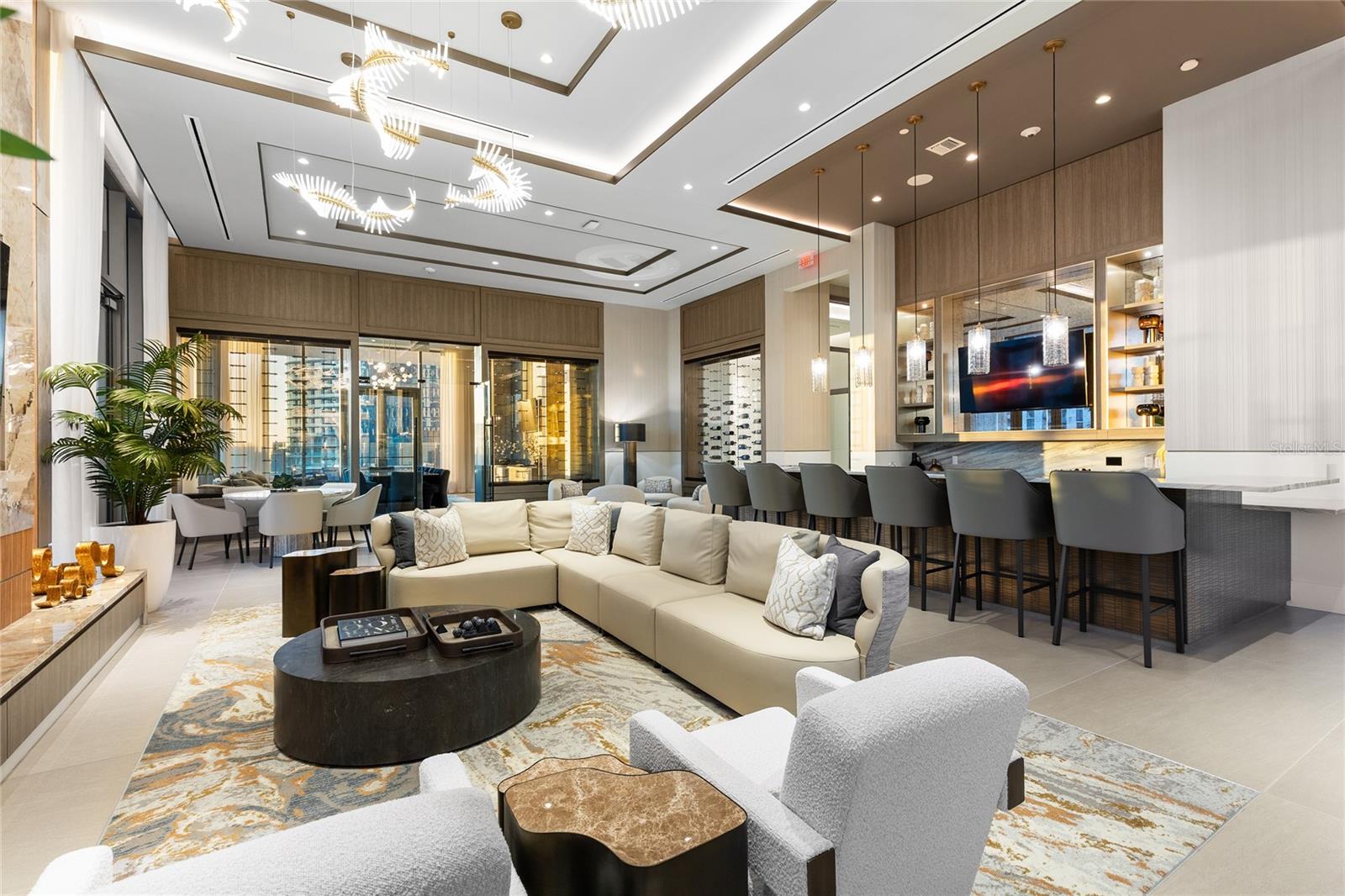 Image 39 of 84 For 275 1st Avenue S 2803