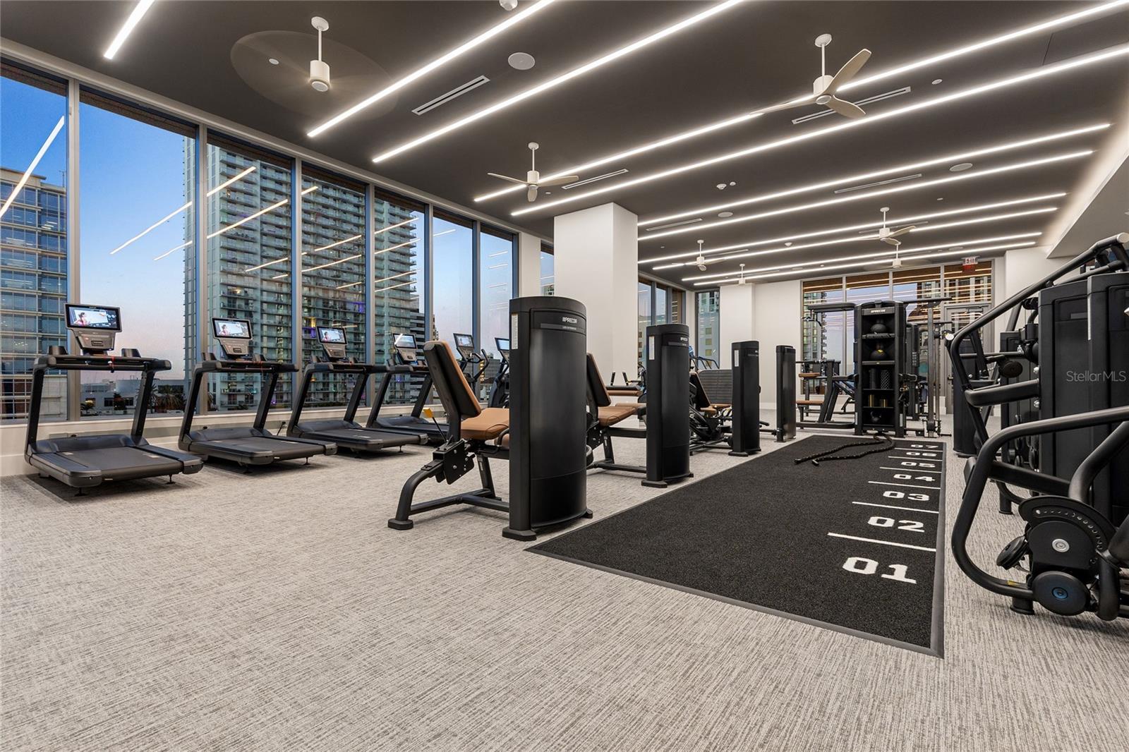 Image 51 of 84 For 275 1st Avenue S 2803