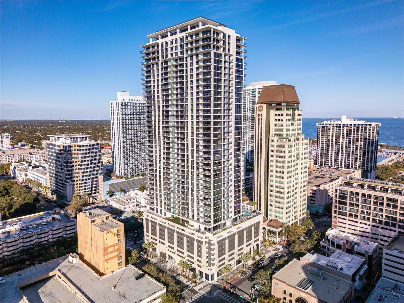 Image 66 of 84 For 275 1st Avenue S 2803