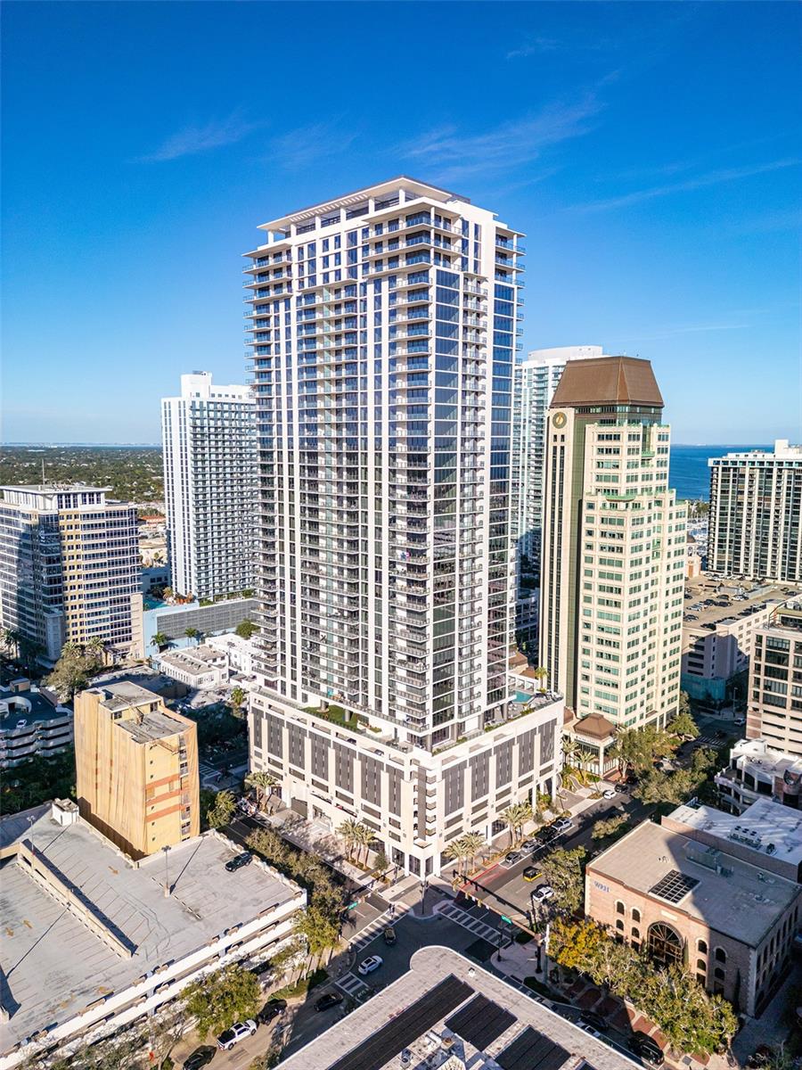 Image 67 of 84 For 275 1st Avenue S 2803