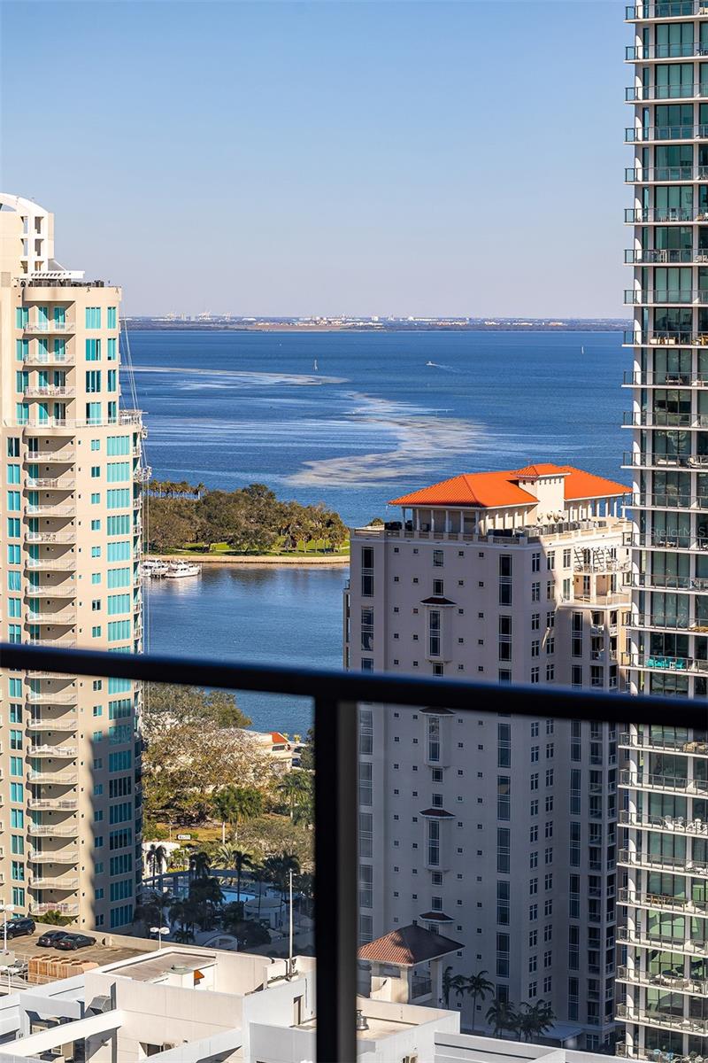 Image 68 of 84 For 275 1st Avenue S 2803