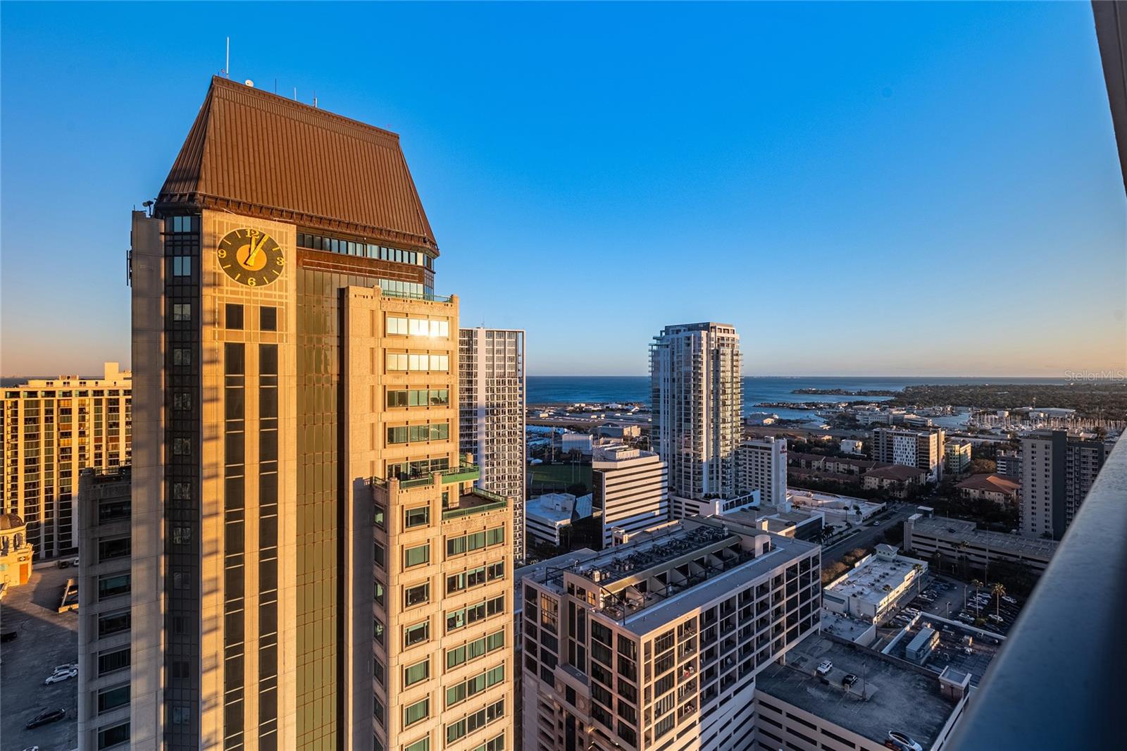 Image 69 of 84 For 275 1st Avenue S 2803