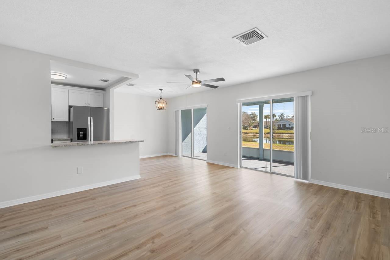 Image 2 of 55 For 2337 Glenmore Circle