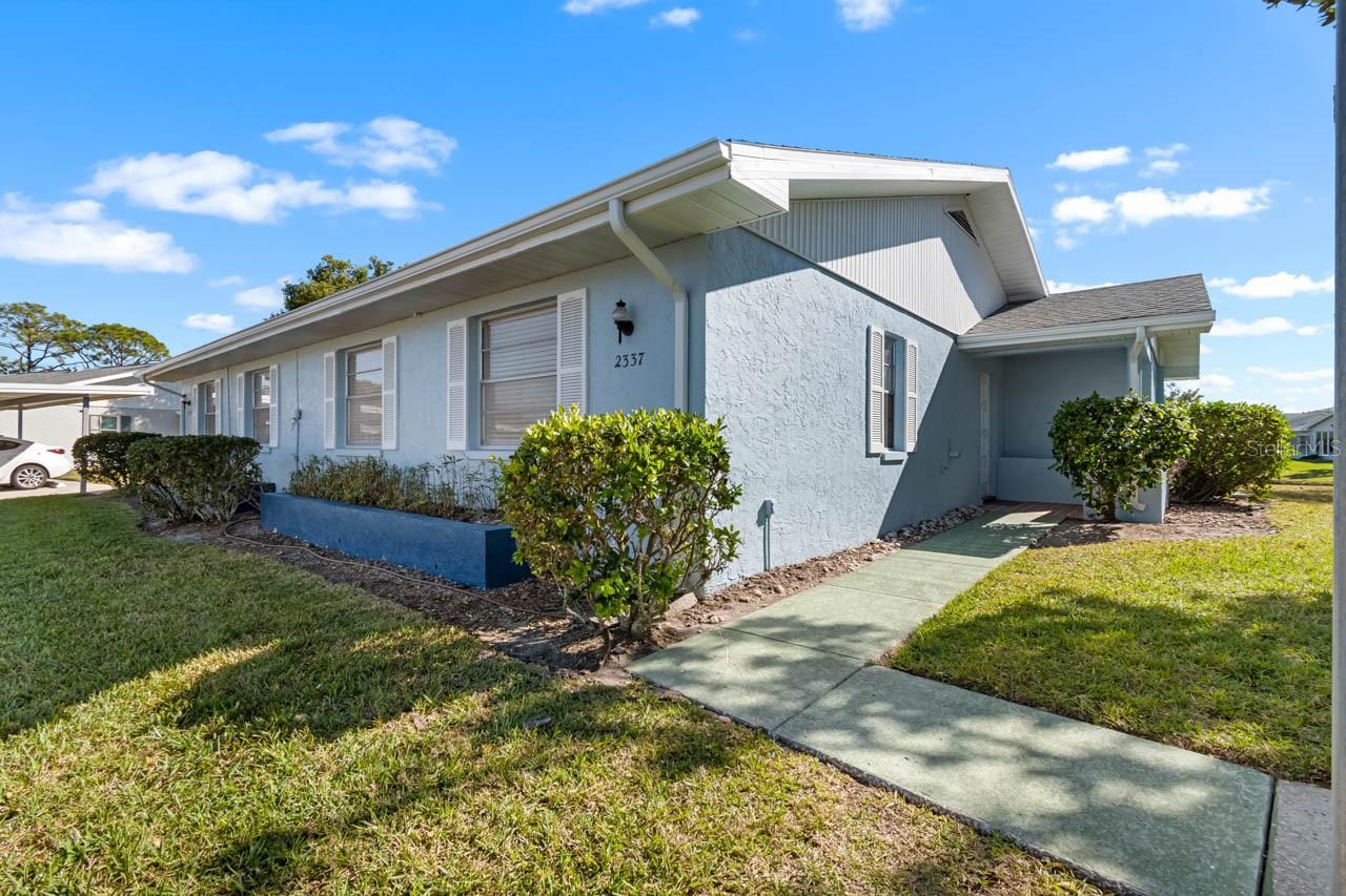 Image 24 of 55 For 2337 Glenmore Circle