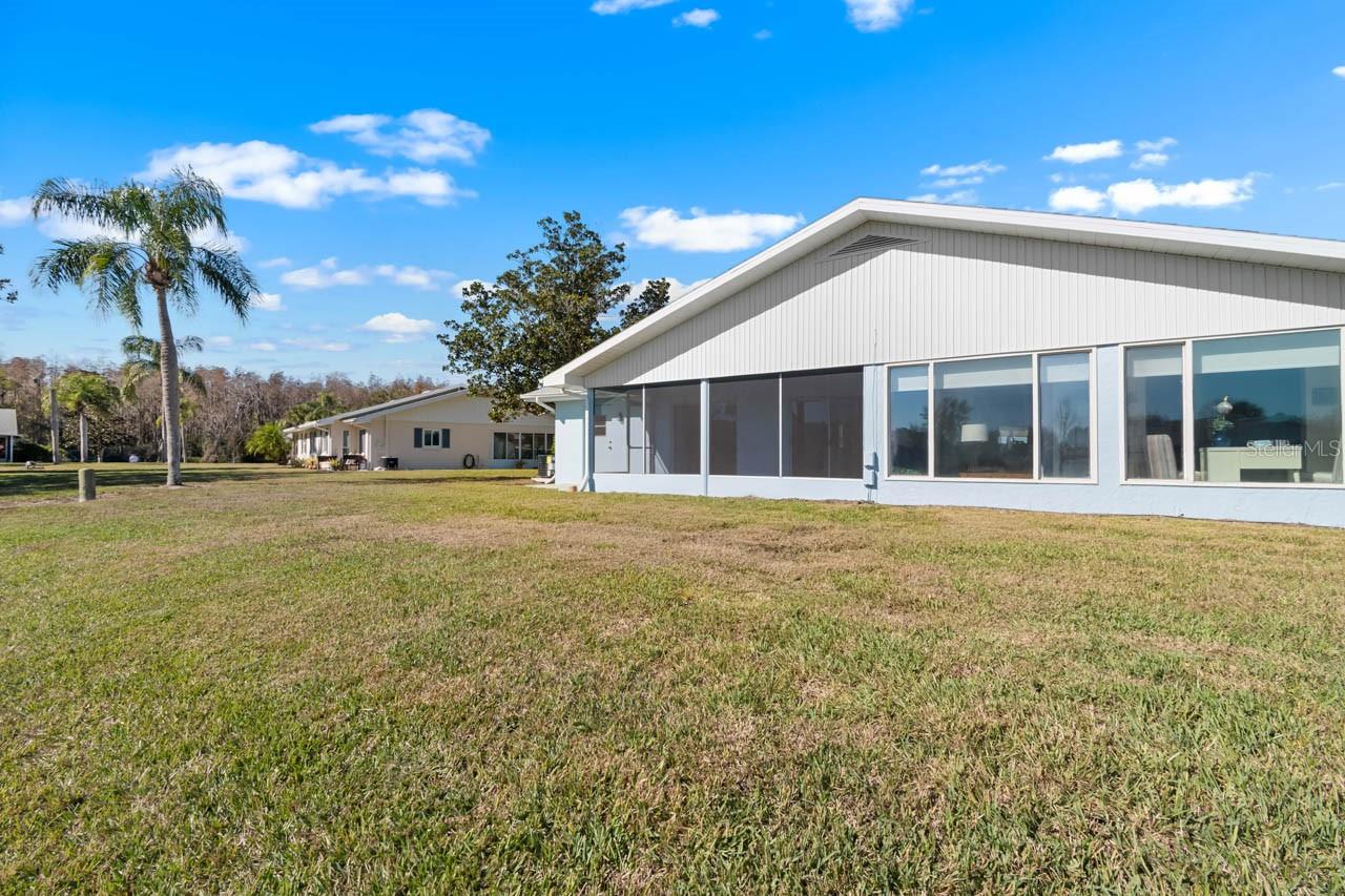 Image 29 of 55 For 2337 Glenmore Circle