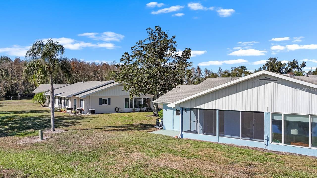 Image 33 of 55 For 2337 Glenmore Circle