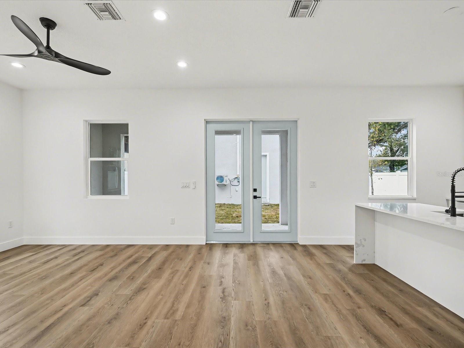 Image 14 of 96 For 1751 27th Avenue N