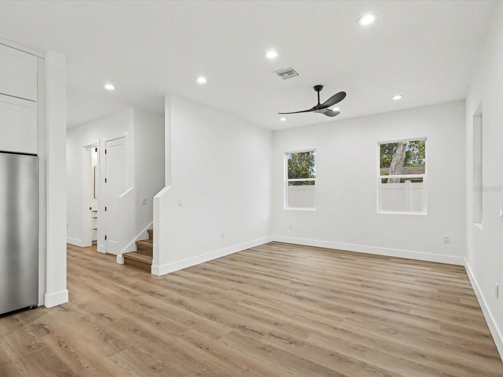 Image 16 of 96 For 1751 27th Avenue N