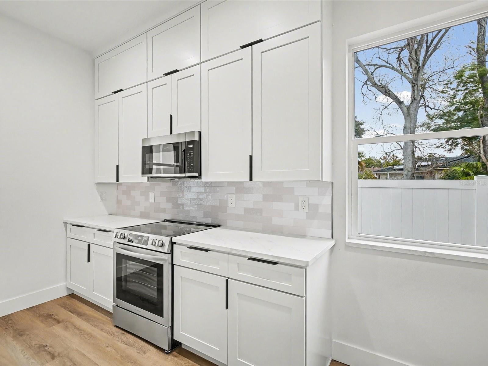 Image 22 of 96 For 1751 27th Avenue N